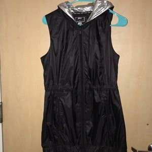DKNY Shortsleeved Rain Jacket